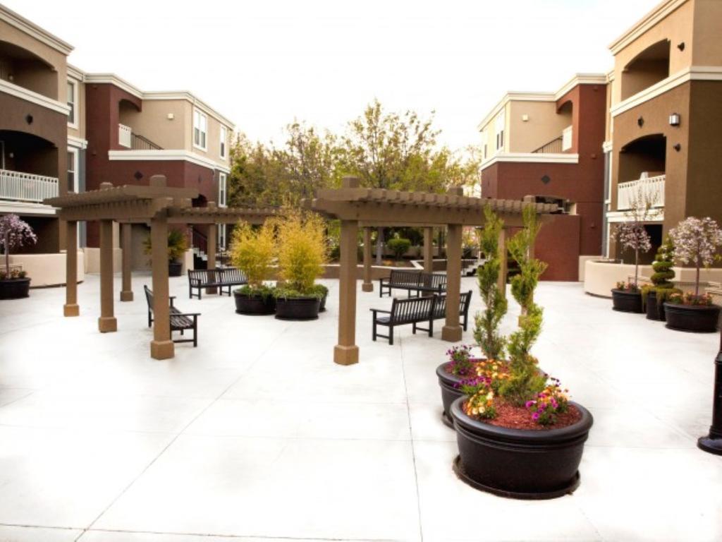 Global Luxury Suites In Cupertino Exterior photo